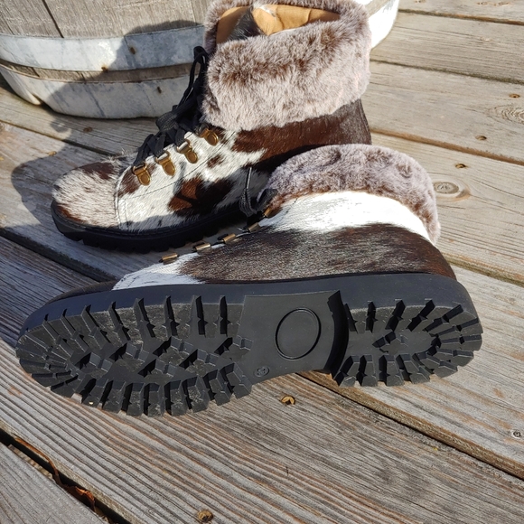 Genuine Cowhide & Leather Bootie Fur combat ankle black white sz 8 new - Picture 7 of 7